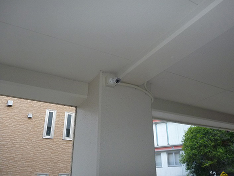 マンション駐車場周辺